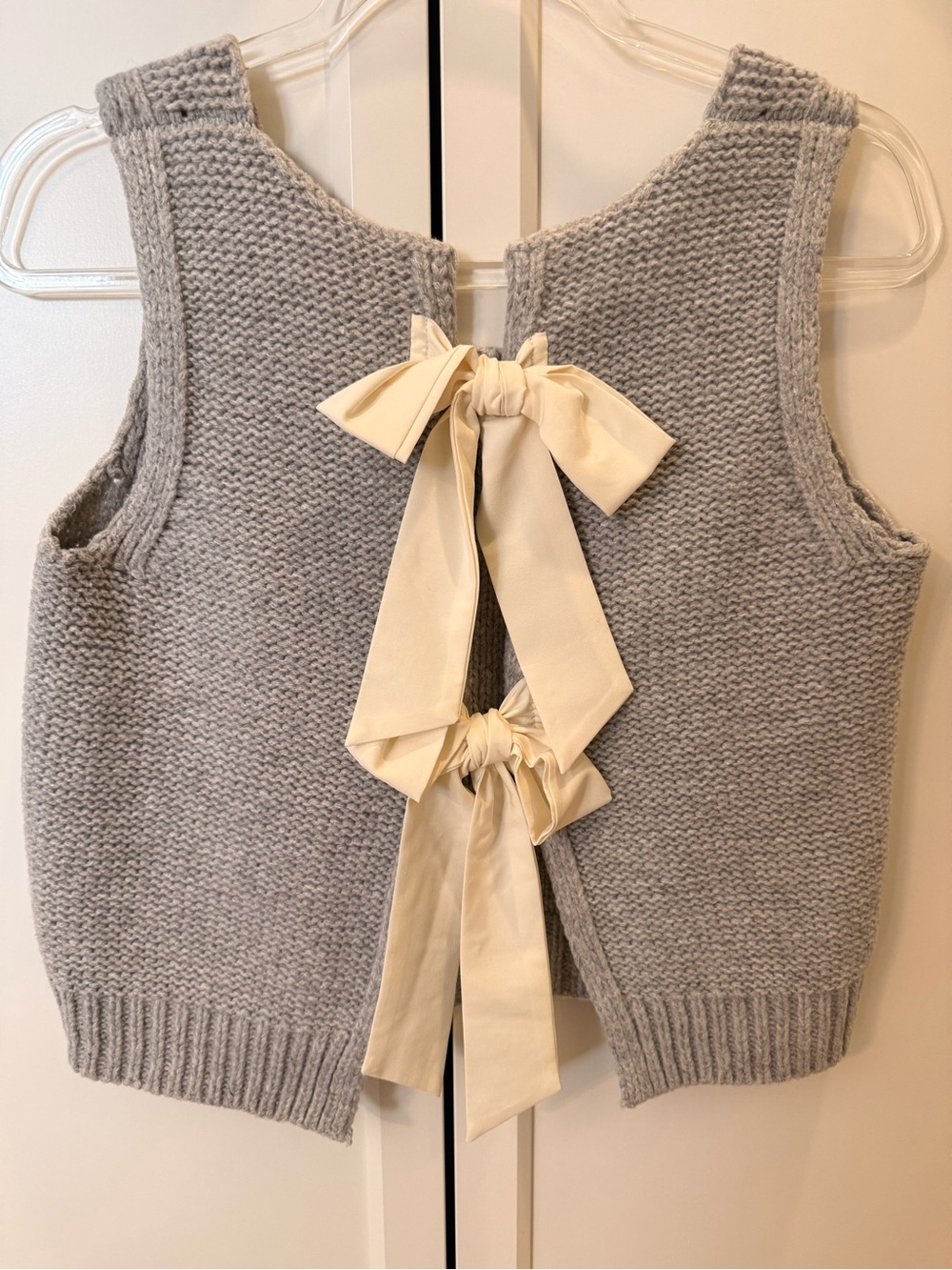 Light Gray Knit Bow-Back Vest with Cream Ties